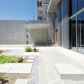 囲み庭の家 La Casa col Cortiletto Interno - by mcja