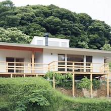 掛川・里山に建つ家