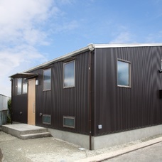 コンパクトな平屋建て住宅（家族の絆が深まる住宅）