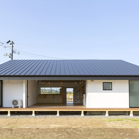 佐渡（さわたり）の住宅